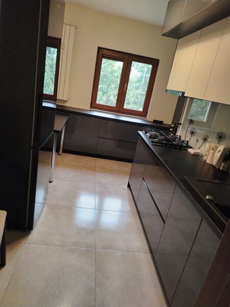 AVL Cleaning - firma curatenie Ploiesti.